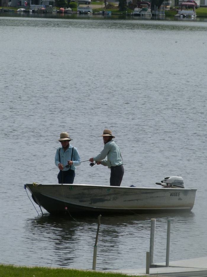 969564_699559195928_1344568689_n